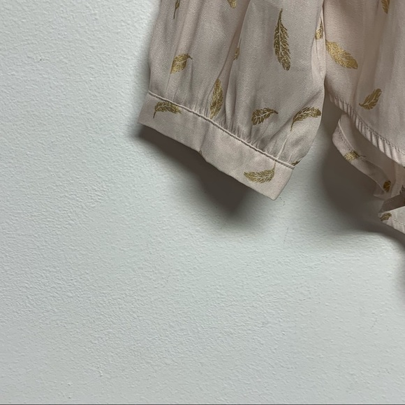 TORRID 1 | Women’s Size 1X | Long Sleeve Ivory Gold Feathers Crepe Blouse Top - Picture 7 of 14